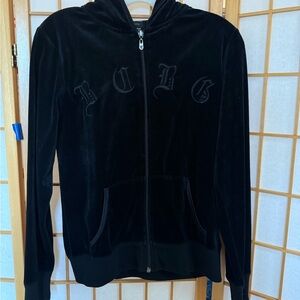 BCBG Women’s Velour Hooded Jacket
BCBGMaxAzria Size Medium